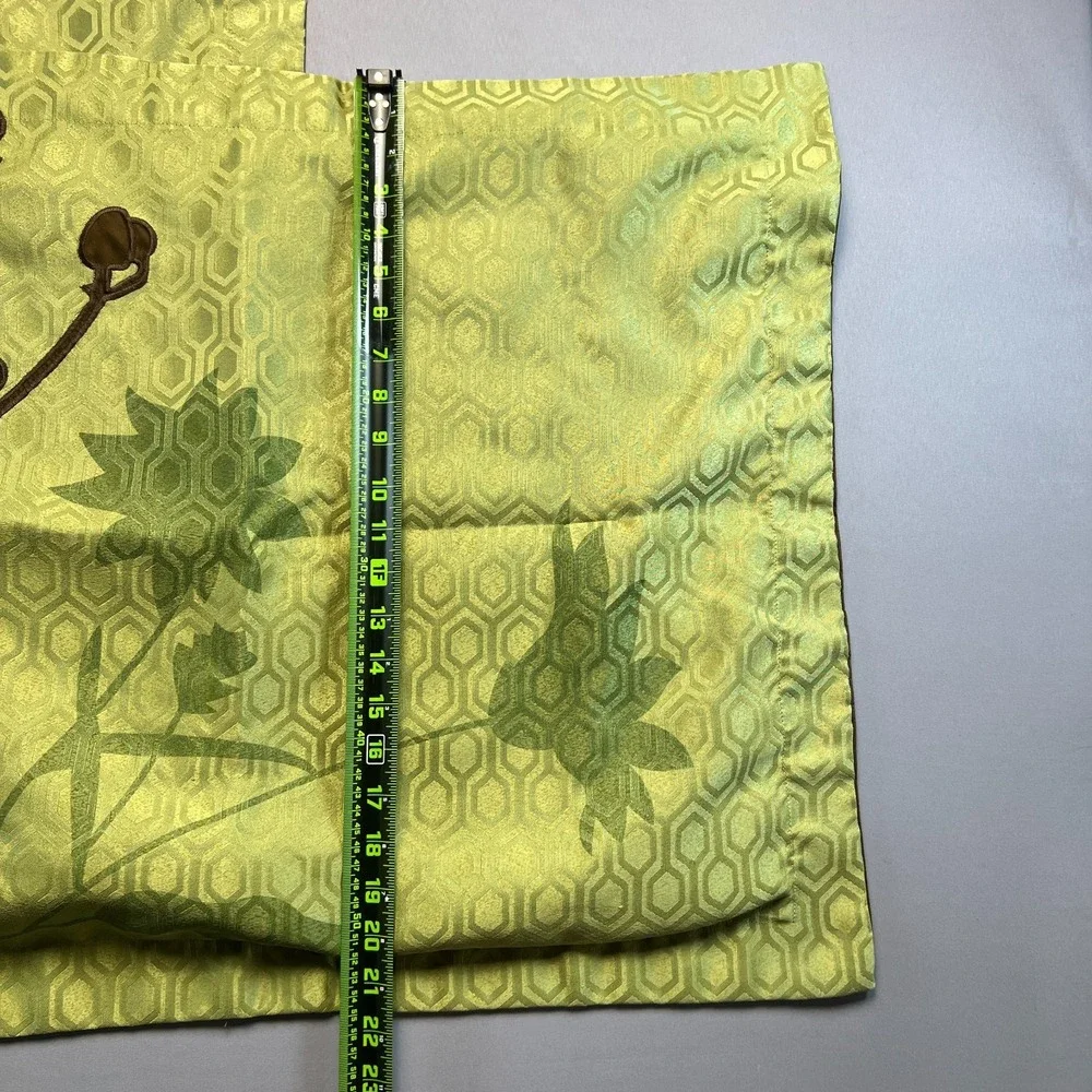 Set of 2 Hometrends Standard Pillow Shams Green Geometric Honeycomb (21